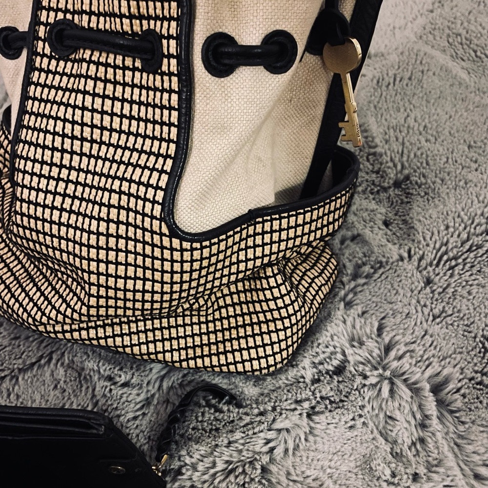 Fossil Rattan Bag With Matching Wallet - image 6